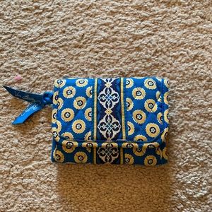 Vera Bradley small wallet